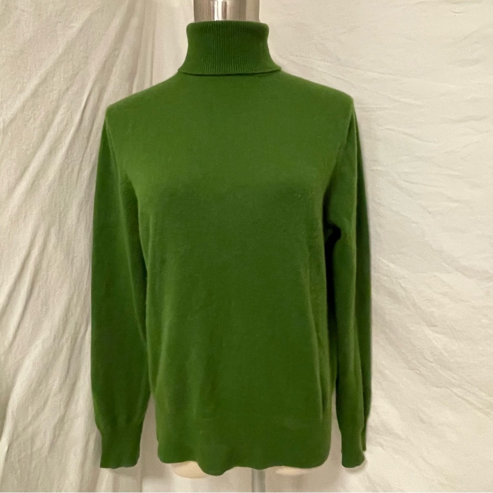 SOLD Lord & Taylor Cashmere Turtleneck Sweater (XL)
